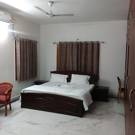 Fresh Living Prime Banjara Hotel Haidarábád Kültér fotó